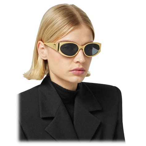 versace oro vetro scuro|Versace Sunglasses for Women .